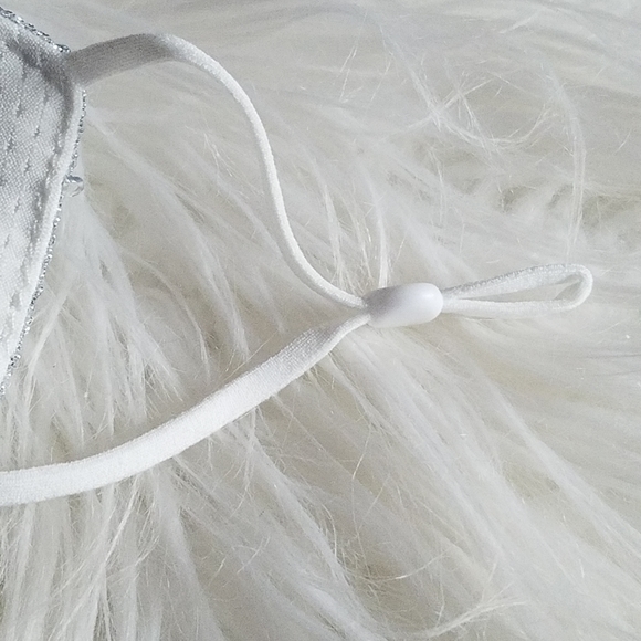 Lightweight Breathable adjustable strap face mask - Picture 5 of 6